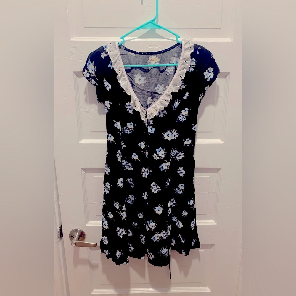 Hollister & Co Floral V-Neck Dress with Ruffle Trim